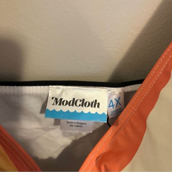 ModCloth The Dharla One-Piece Swimsuit - Picture 4 of 13